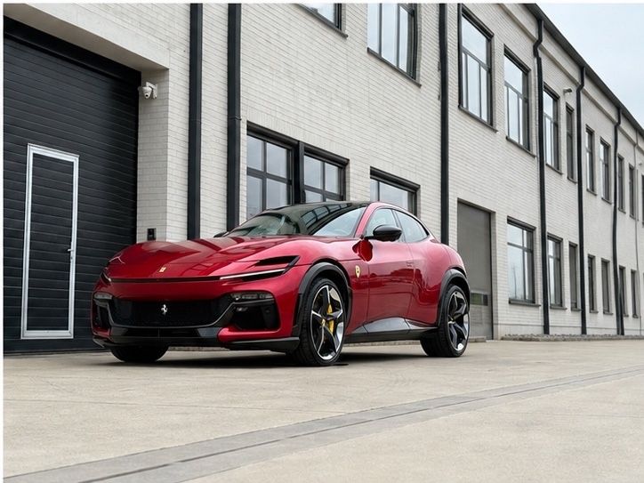 Ferrari Purosangue imagem 2