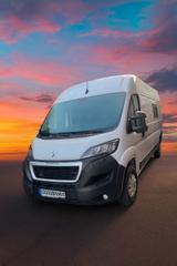 Peugeot Boxer - 12.300 km | vorbereitet für Camperausbau