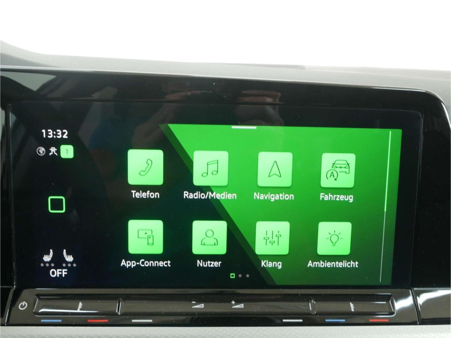 Volkswagen Golf 1.0 eTSI Move DSG App-Connect/SH/Klima, миниатюра 26
