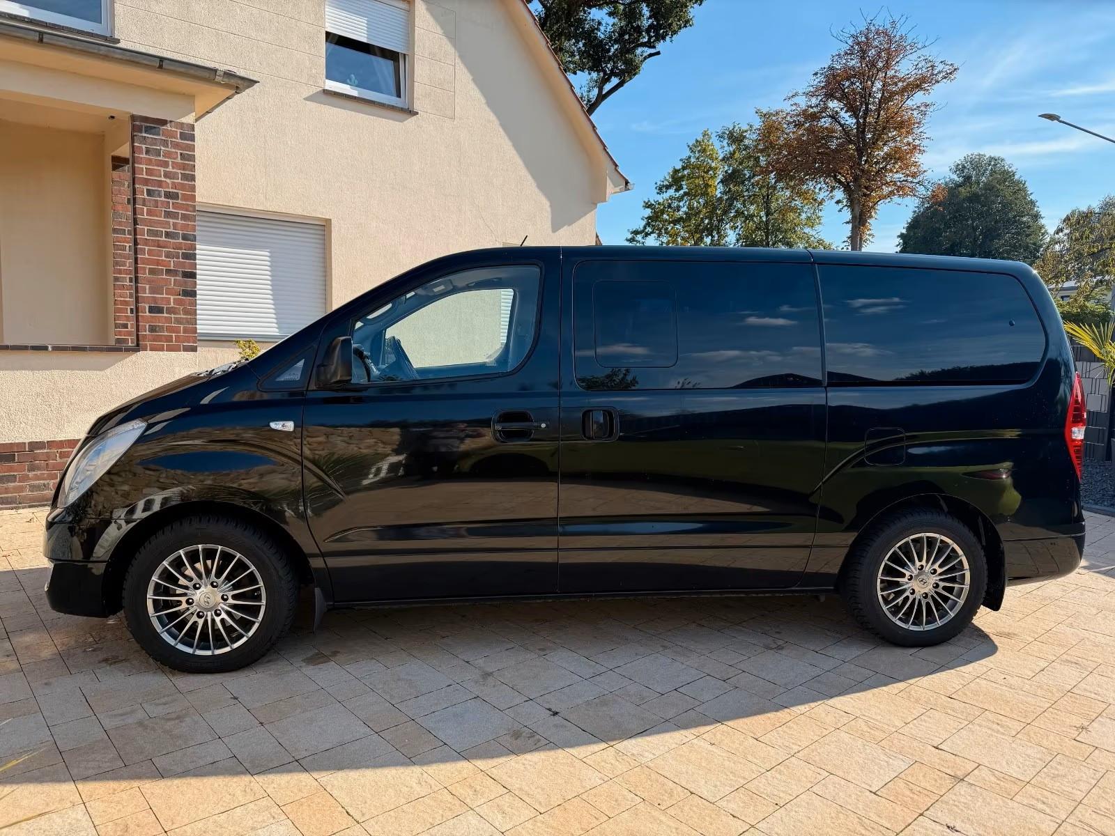 Hyundai H-1 Travel 2.5 CRDi+Leder+2.Hand+8 Sitze+PDC+