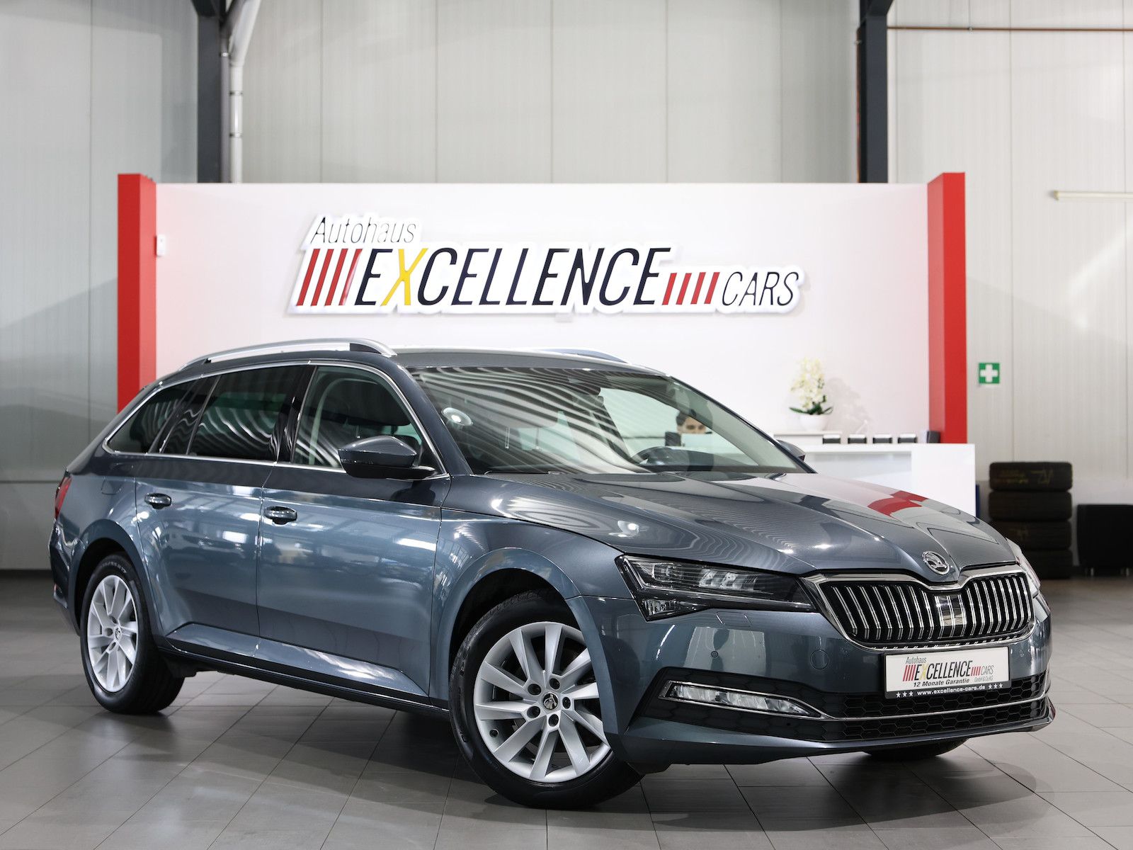 Skoda Superb Combi 2.0 TDI DSG 4x4 STYLE VC NAVI APP