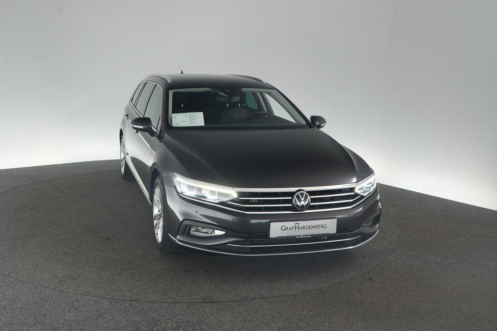 Volkswagen Passat Variant 2.0 TDI DSG Elegance Matrix ACC