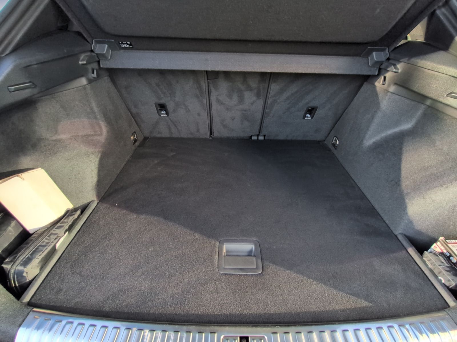 Q3 35 TFSI S tronic S Line AHK+GRA+LED