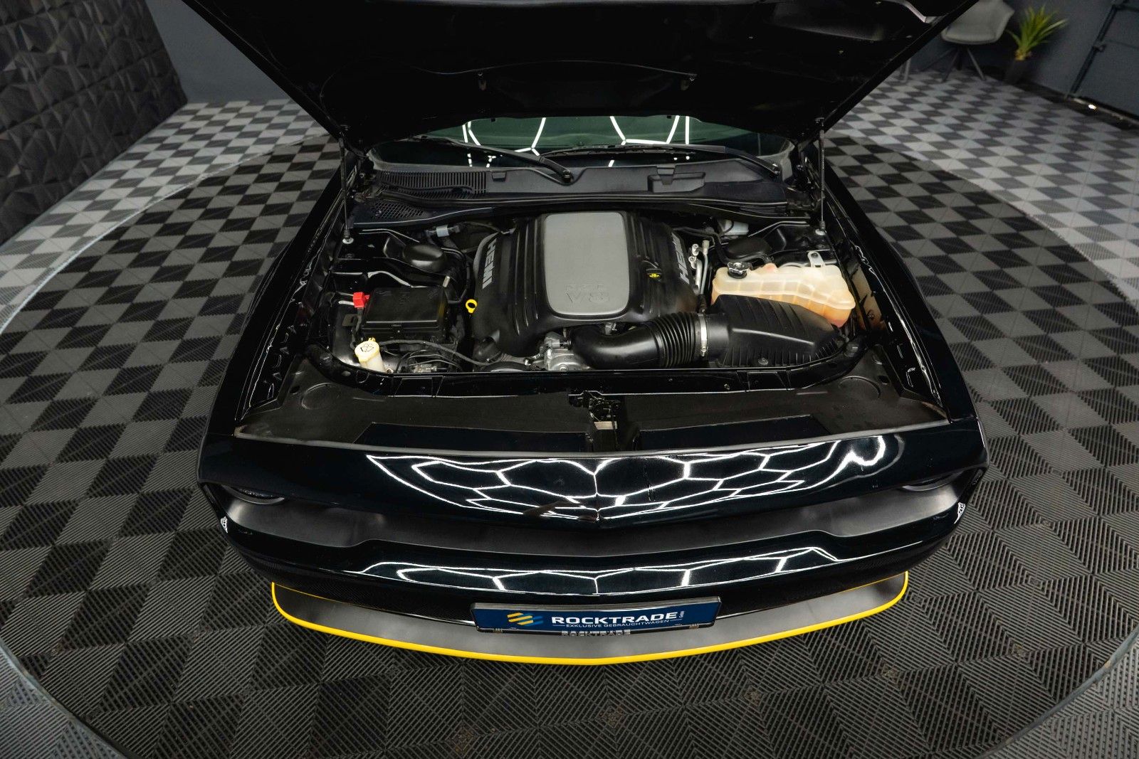 Fahrzeugabbildung Dodge Challenger 5.7 V8 R/T SRT WIDE BODY *LED*19%*