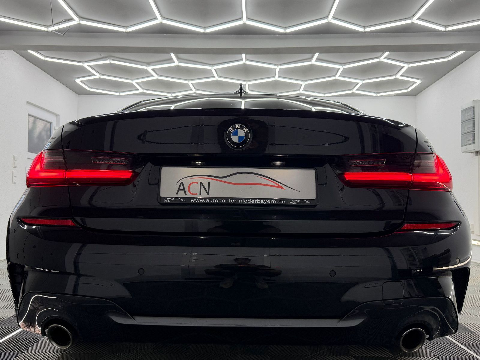 Fahrzeugabbildung BMW 330 i Lim. M SPORT/LED/VRTL COCKPIT/AMBIENTE