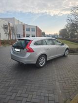Volvo V60 D4 Automatik, Vollausstattung, Leder - Volvo V60 von privat