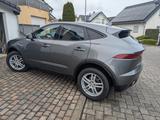 Jaguar E-Pace D180 AWD Corris Gray Metallic - Jaguar E-Pace mit Anhängerkupplung