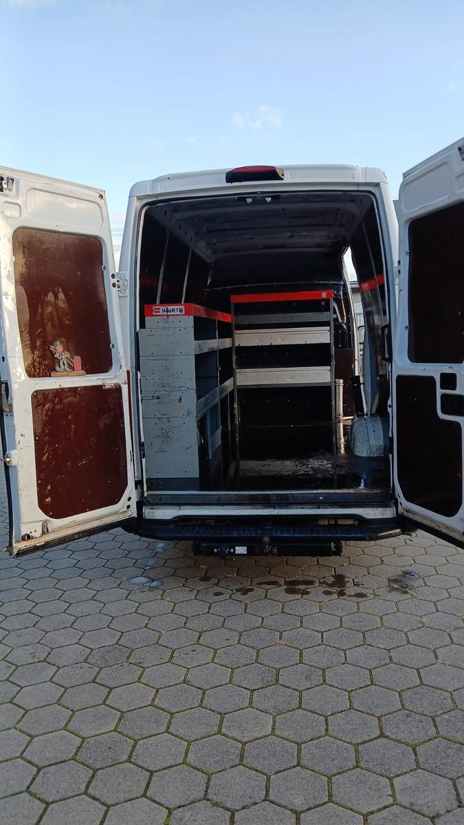 Iveco Daily Kasten HKa 35 S... Radstand 3300