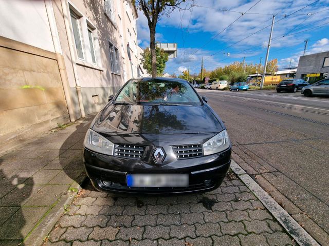 Renault Megane Cabrio (Neuer TÜV 10.26)