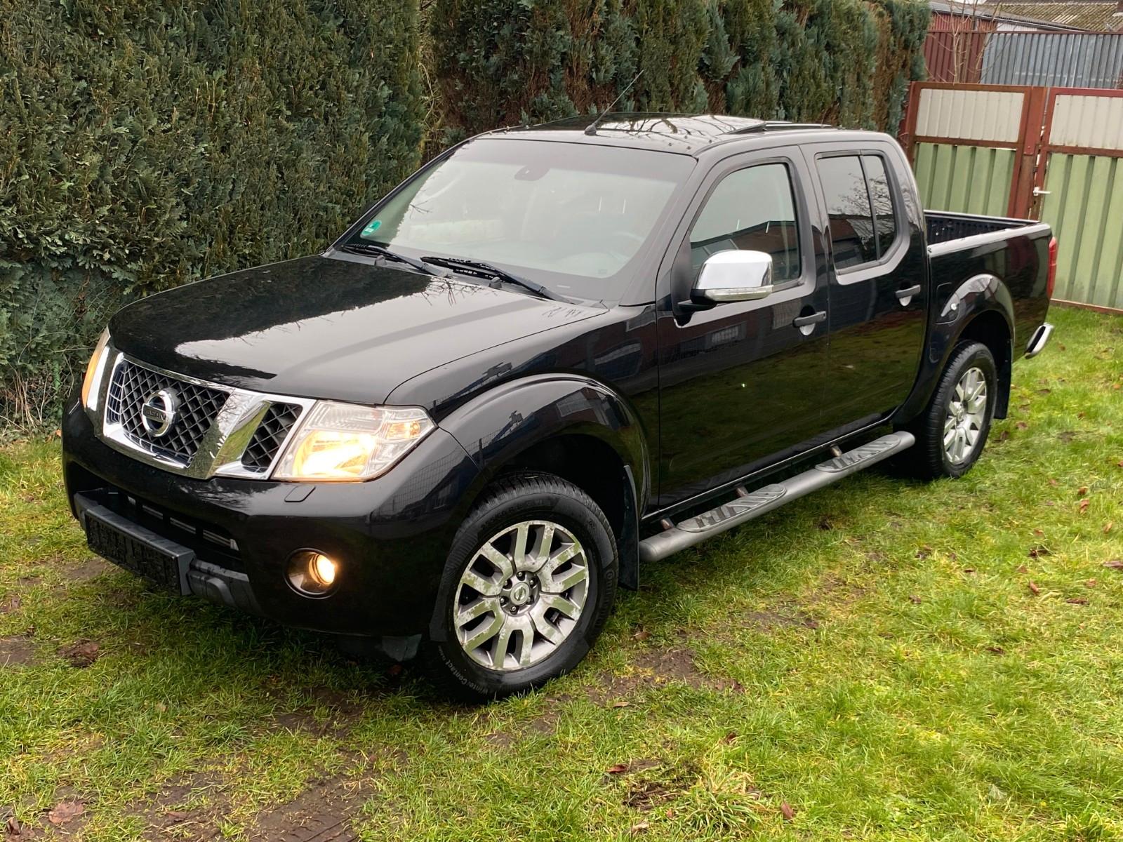 Nissan Navara Pickup Double Cab LE V6 4X4 Vol*Automatik