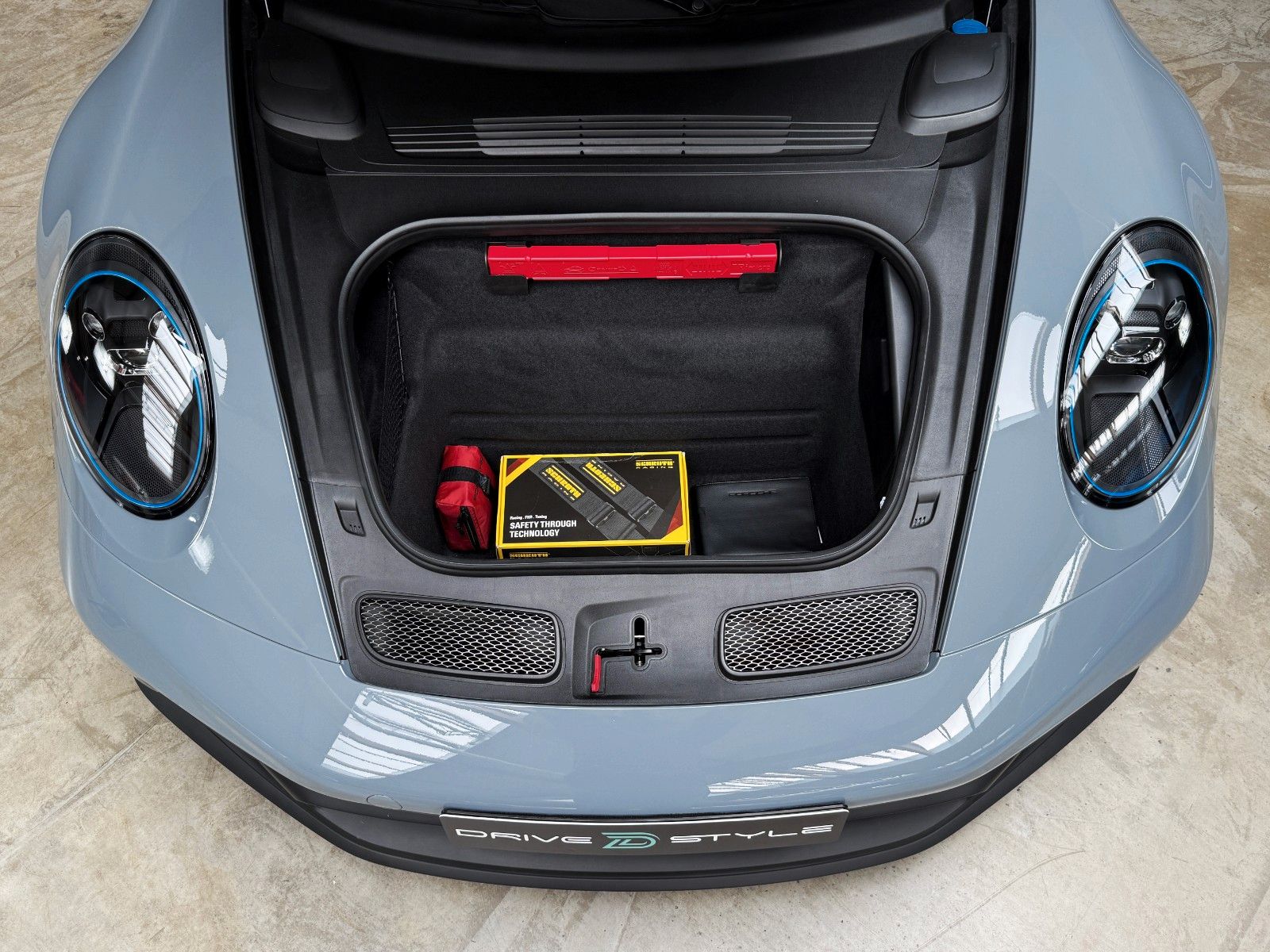 Fahrzeugabbildung Porsche 992 GT3 + Clubsp. + Approved + Lift + Artic Grey