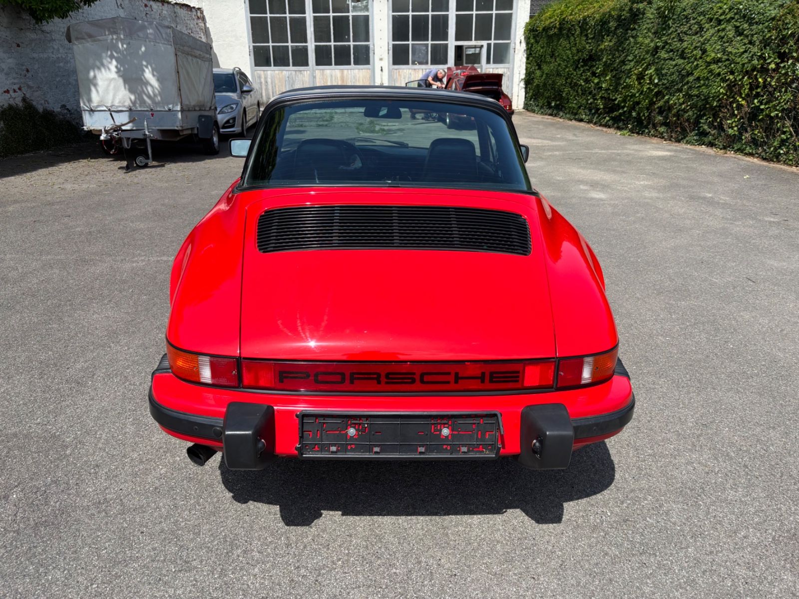 PORSCHE 911 4