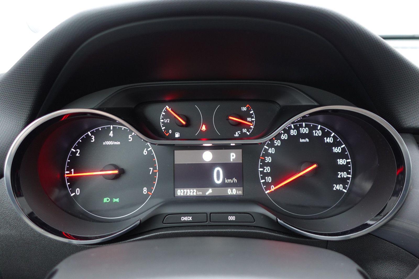 Fahrzeugabbildung Opel Crossland 1.2T AUTOMATIK,Navi,Kamera,Sitzhzg,LED