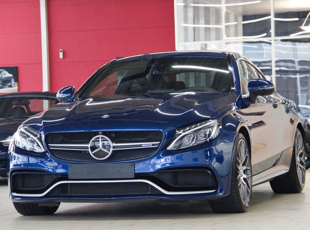 Mercedes-Benz C63 S AMG PERFORMANCE *SCHALENSiTZE*SPORTABGAS*