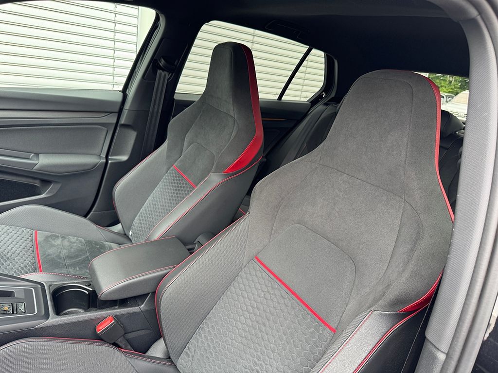 Golf VIII GTI Clubsport 2.0 TSI *TOP*DCC*MATRIX*