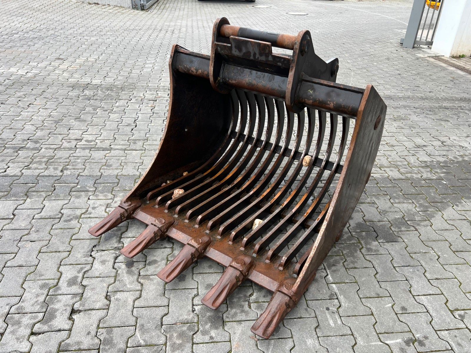 Fahrzeugabbildung Andere Henle K5S Sieblöffel / Löffel / OQ65 / 2020