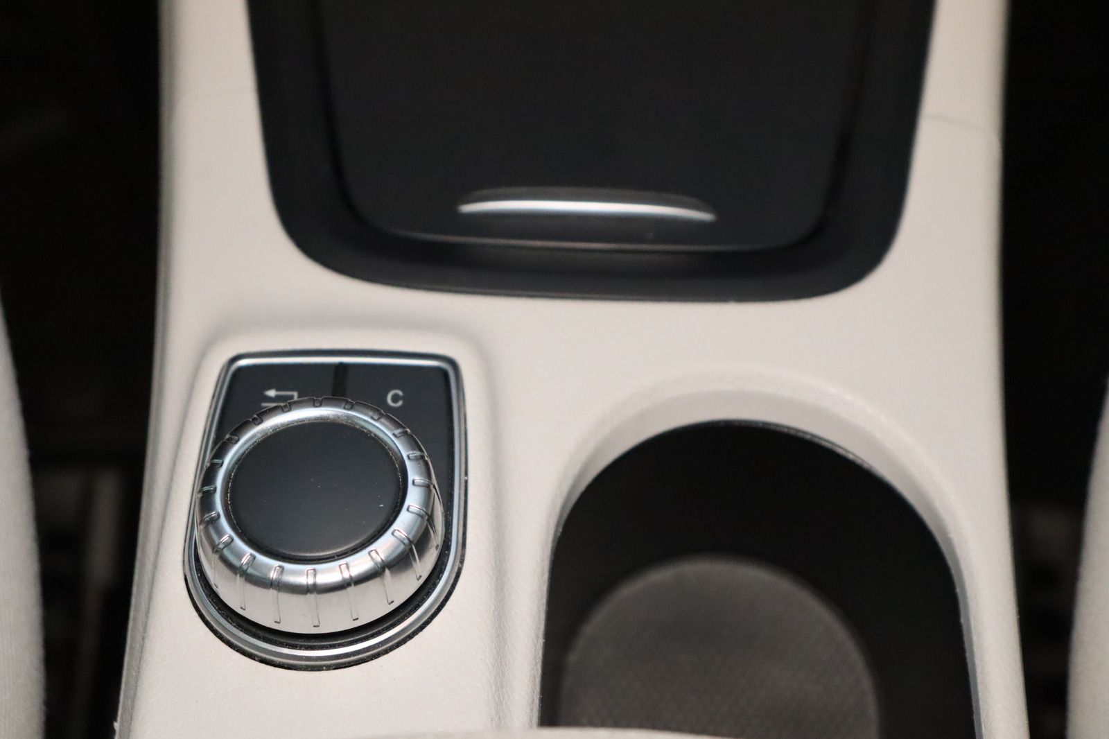 Fahrzeugabbildung Mercedes-Benz B 180 BlueEFFICIENCY * Bi-Xenon * Navi * SHZ *