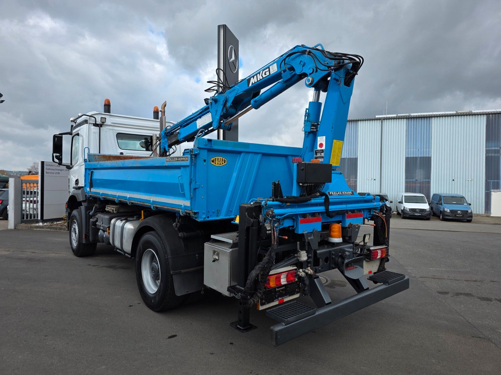 Fahrzeugabbildung Mercedes-Benz Arocs 1832 KK 4x2 Kran MKG HLK 116 A3 Funk