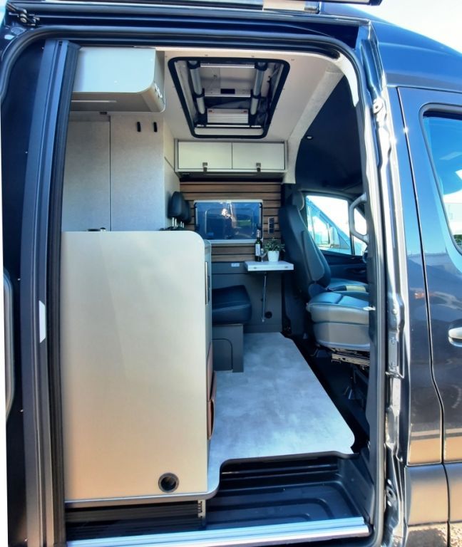 Fahrzeug Übersicht 10 Fahrzeugabbildung HYMER / ERIBA / HYMERCAR Camper Van Grand Canyon S 600 Xperience Verfüg.,