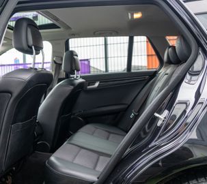 Fahrzeugabbildung Mercedes-Benz C 350 CDI T-Modell PANO|NAVI|SPURH.|SHZ|TEMPOMAT