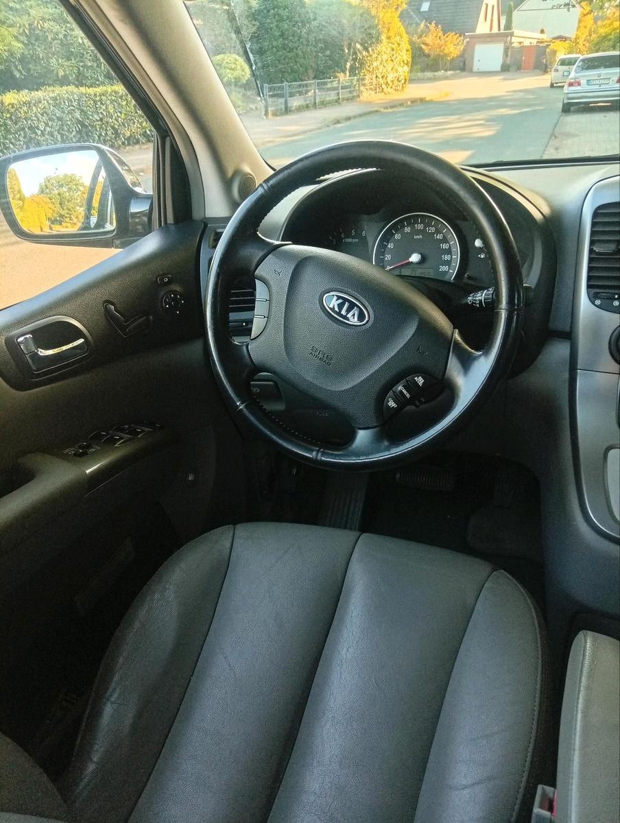 Kia Carnival 2007 — photo 10