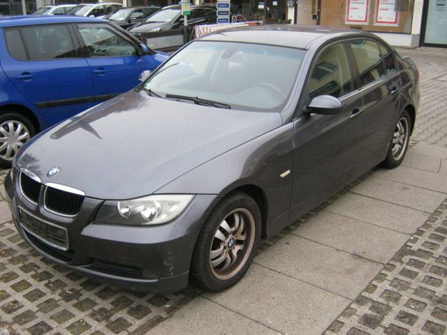 BMW 318i Klimaautomatik/Sitzheizung/PDC hinten