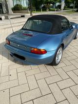 BMW Z3 Roadster, 2,8i, 6 Zyl., 65.503 km; EZ 3/1998 - blaue BMW Z3