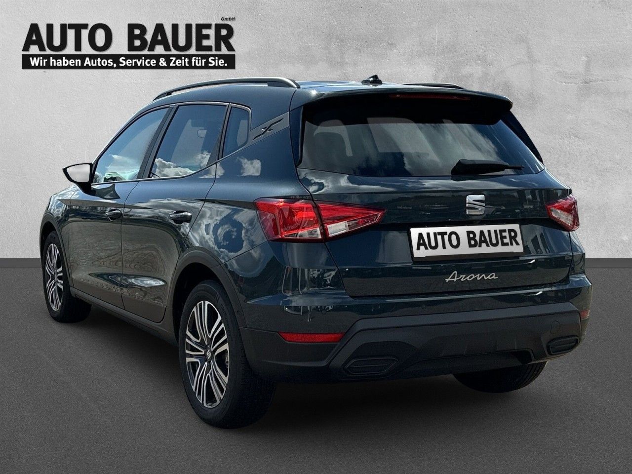 Fahrzeugabbildung SEAT Arona Road Edition 1.0 TSI 116PS 6-Gang - mit KI generiert/bearbeitet