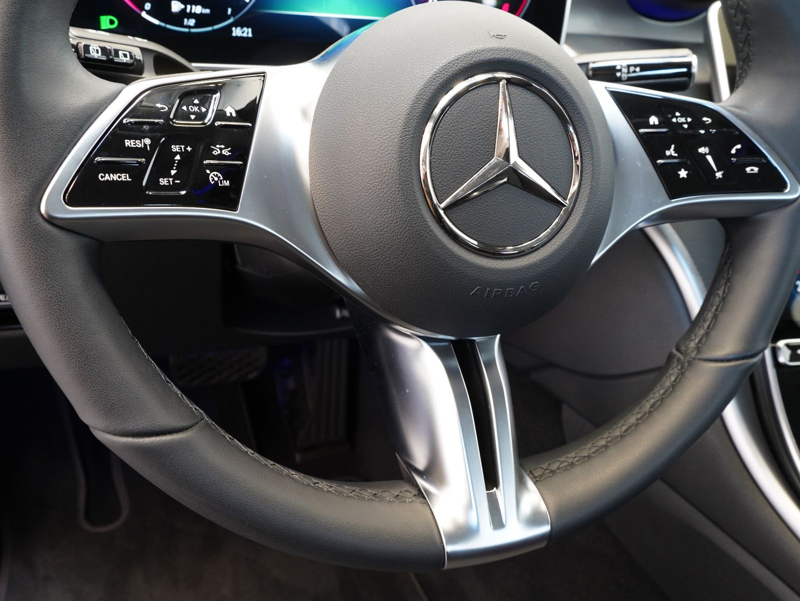 Fahrzeugabbildung Mercedes-Benz C 200 T d 2x Avantgarde LED/NAVI/MBUX/KAMERA