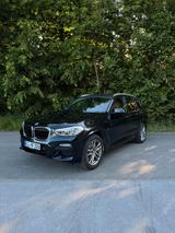BMW X3 20i M-Paket X-Drive nahezu Voll! - BMW 320: D X Drive
