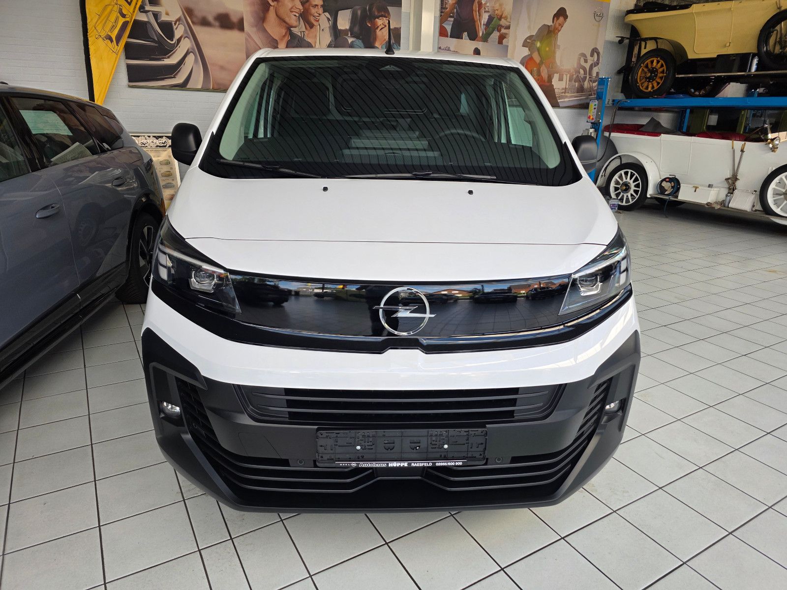 Opel Vivaro Kastenwagen XL 2.2D 110KW AUT0MATIK imagem 2