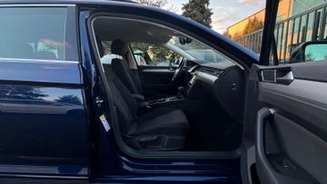 Volkswagen Passat Variant - 11
