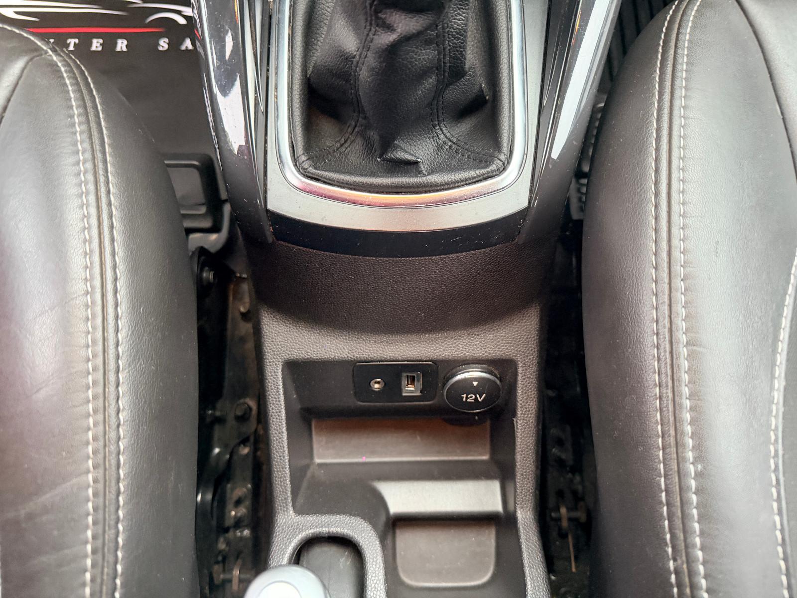 Ford EcoSport 2015 — photo 17