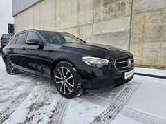MERCEDES-BENZ E300 d 4Matic T-Modell Avantgarde Night MBUX AHK
