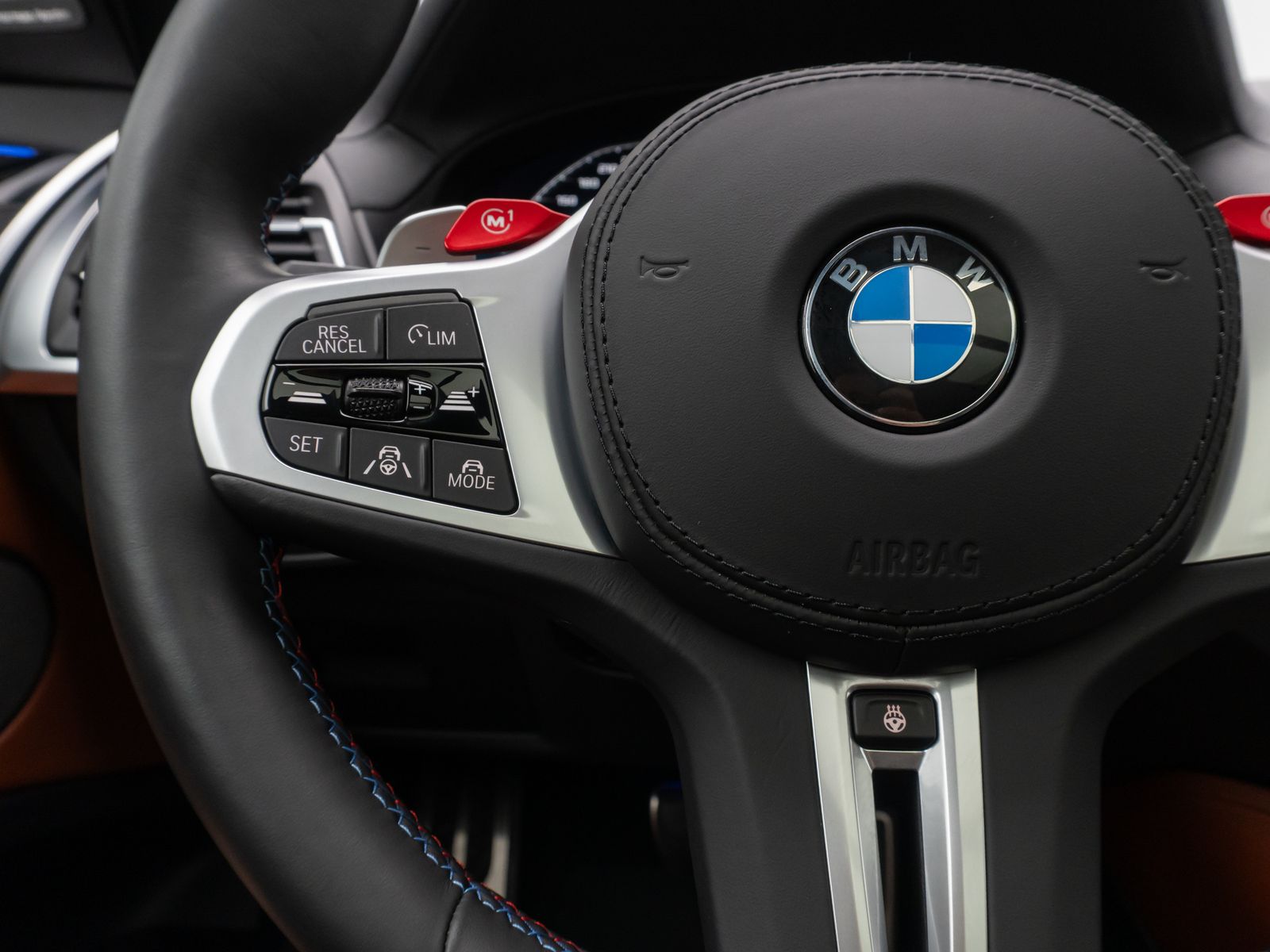 Fahrzeugabbildung BMW X4 M Competition M Driver´s 360°Laser DAB 21Zoll