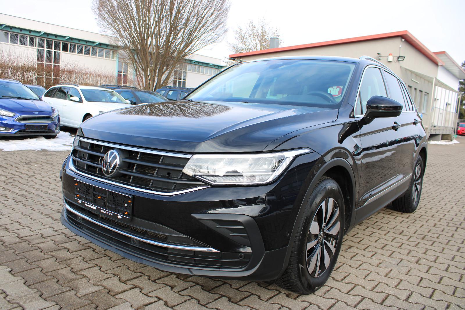 Volkswagen Tiguan 1.5 TSI DSG MOVE Navi,PDC,LHZ,SHZ,LED