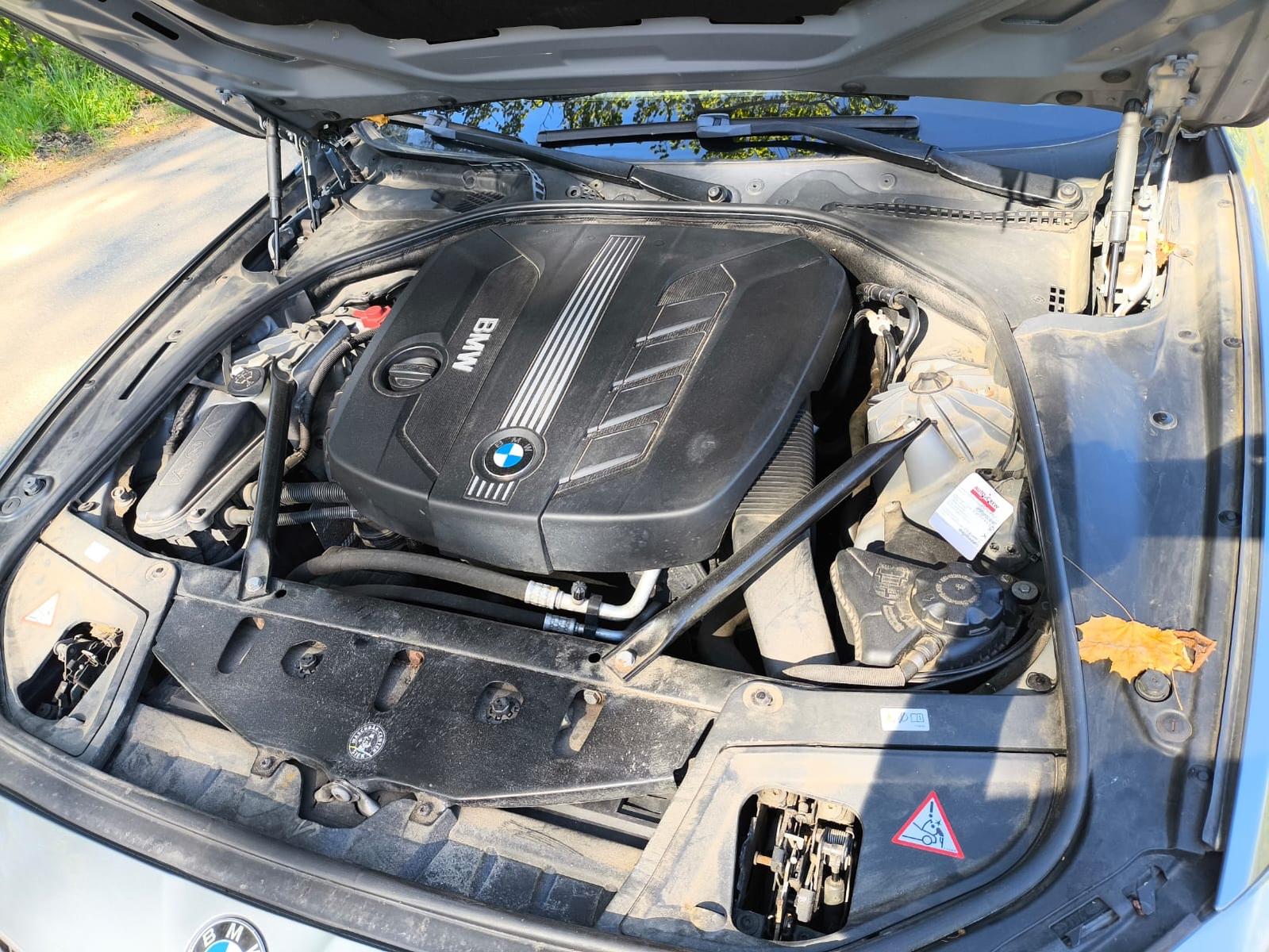 BMW 520 2010 — photo 14