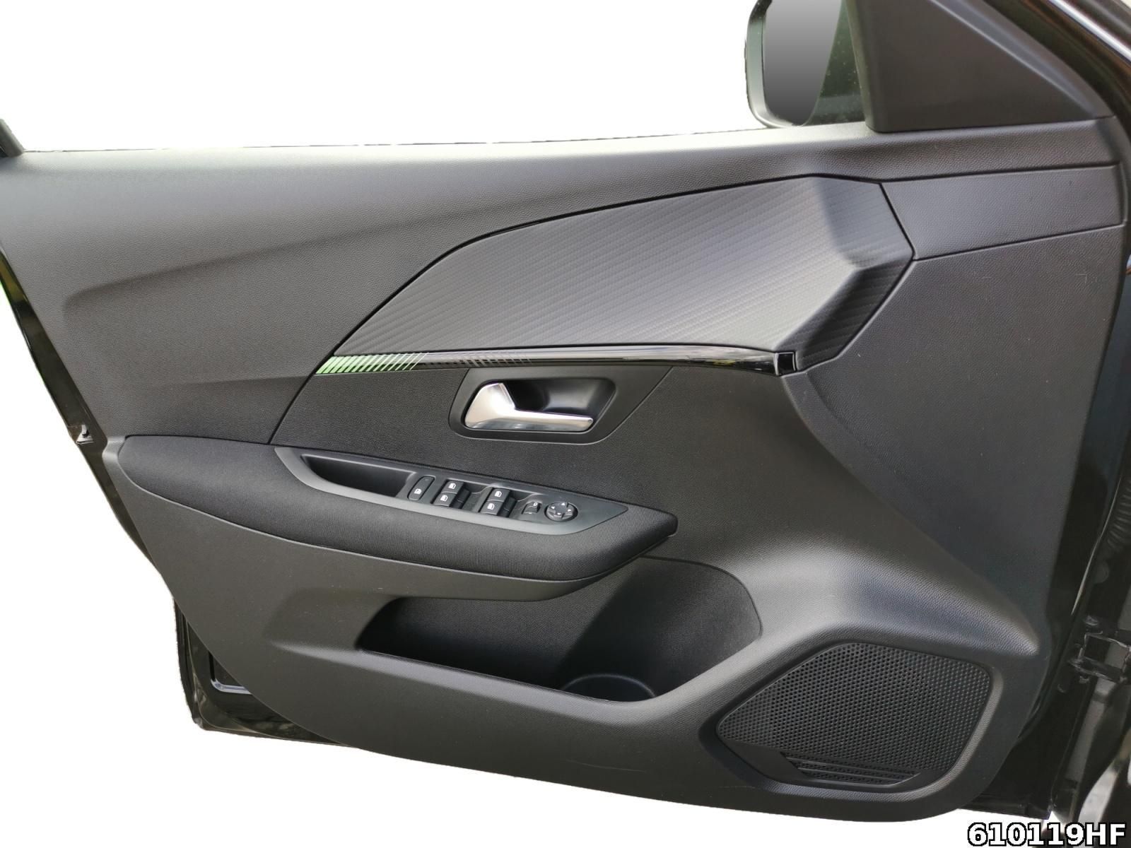 Fahrzeugabbildung Peugeot 208 1.2 Hybrid 100 Active AT6 *PDC*LED*DAB*