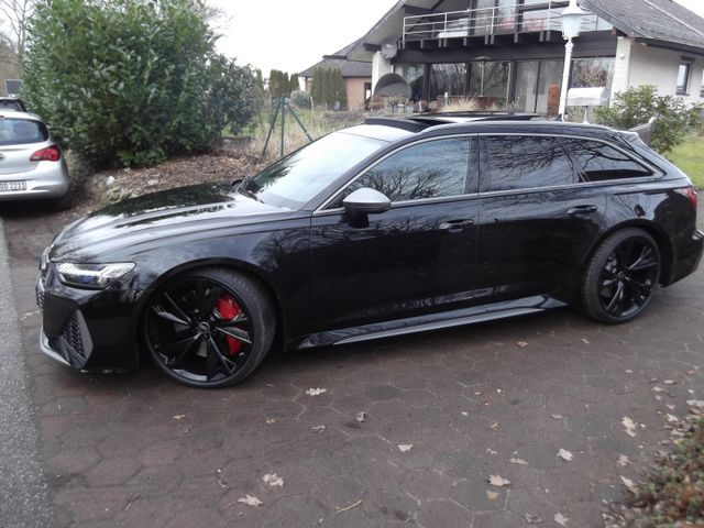 Audi RS6 Avant Performance/Matr/22"/Sportabg/Pano/B&O