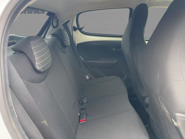 Foto Nummer 10: PEUGEOT 108