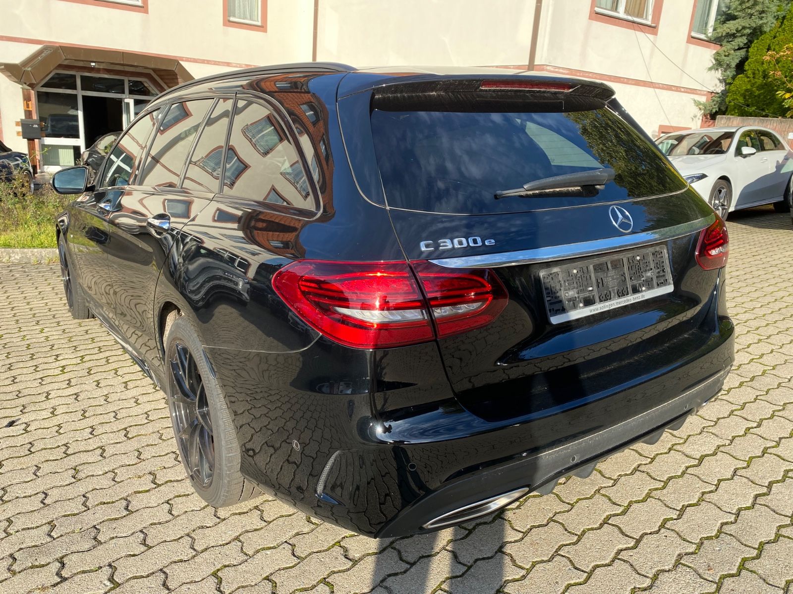Mercedes-Benz C 300 e 3x AMG Line*Virtual*LED*Kamera*Keyless* imagem 3