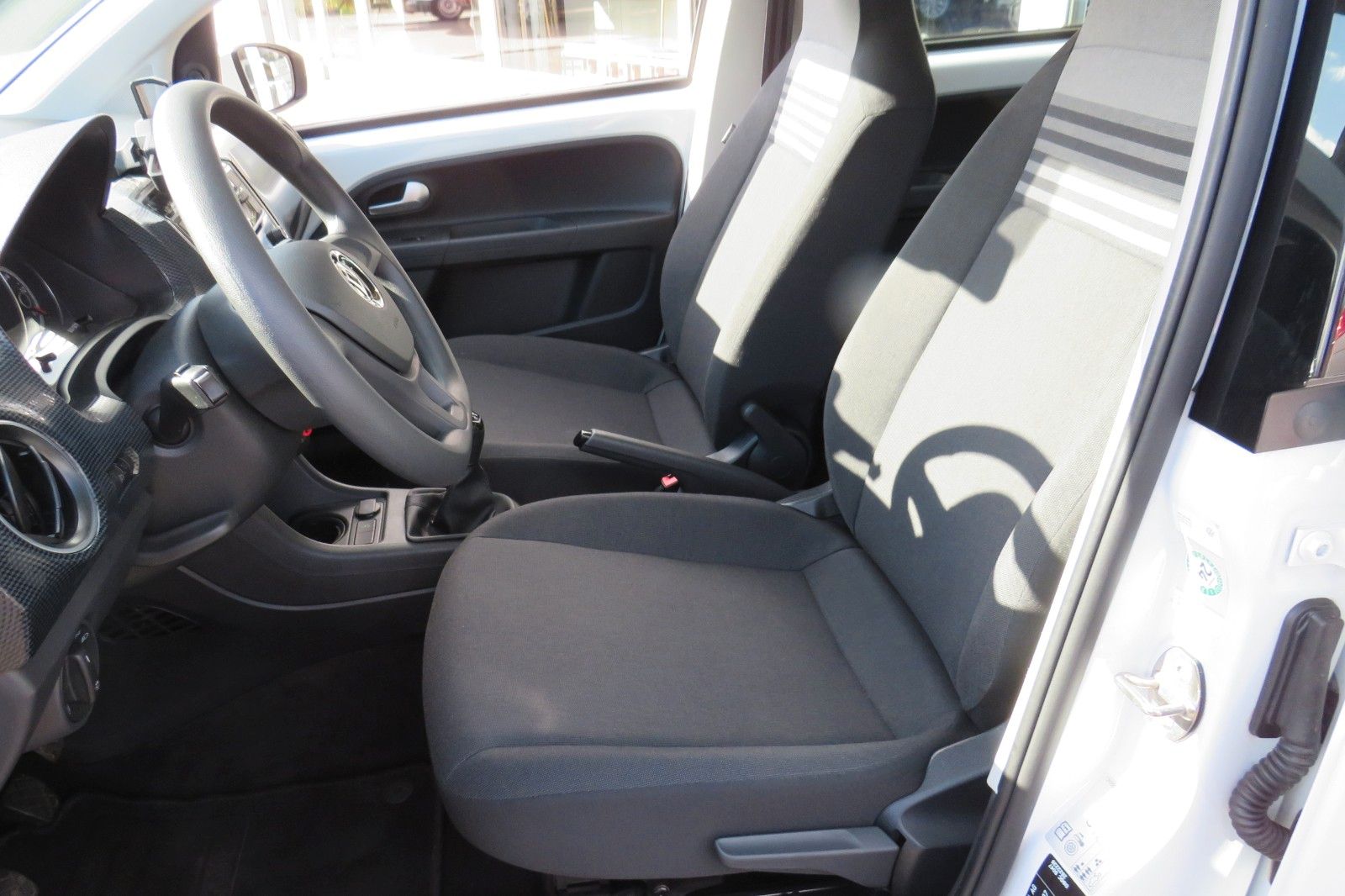 Fahrzeugabbildung Volkswagen up! GRA KLIMA PDC NOTBREMS APP-CONNECT 1.HD