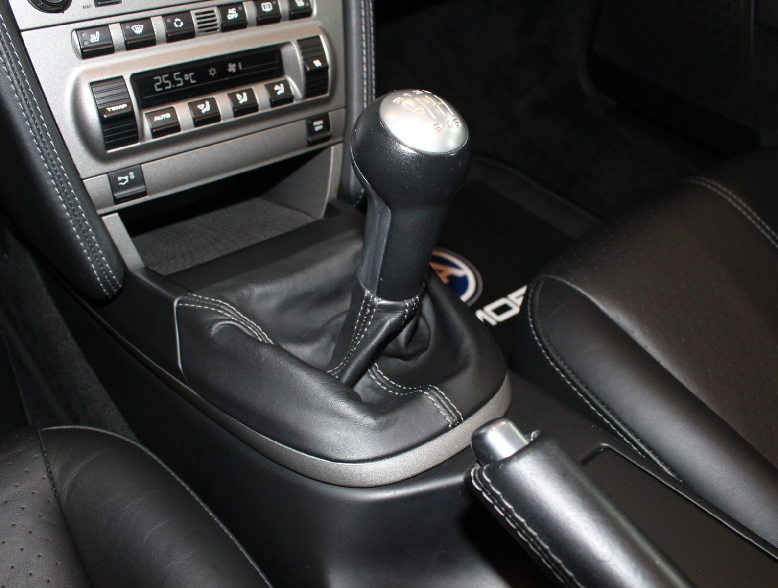 Fahrzeugabbildung Porsche 997 Carrera Targa 4*Bi-Xenon*Navi*Schalter.