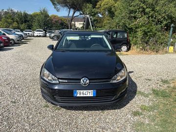 Volkswagen Golf - 2