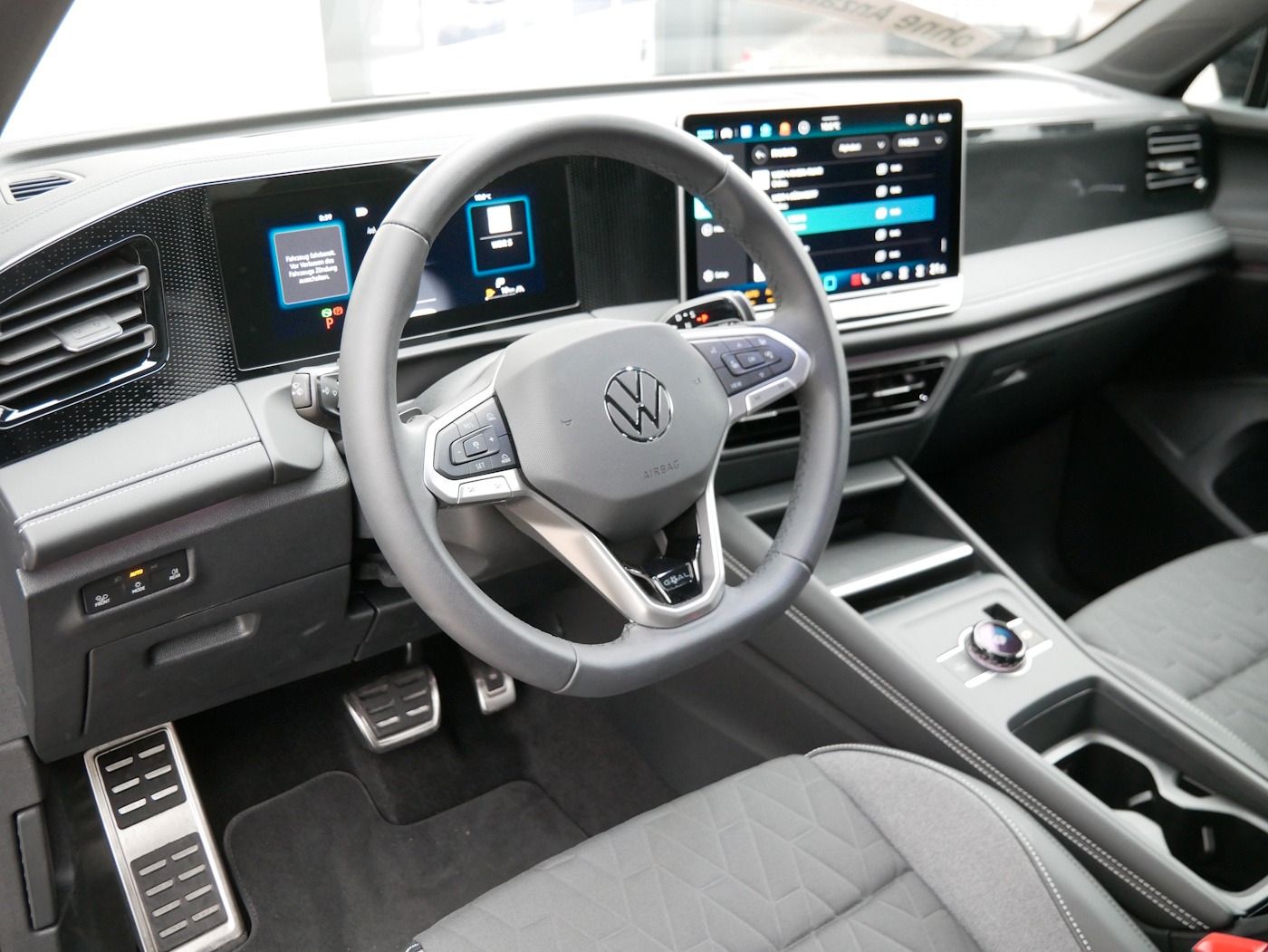 Fahrzeugabbildung Volkswagen Tiguan 2.0 TDI GOAL NEU55T AHK MATRIX DSG ACC AL