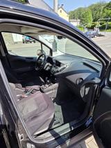 Ford Transit Courier, Top Ausstattung, wenig KM - Ford Transit Courier mit 3 Türen