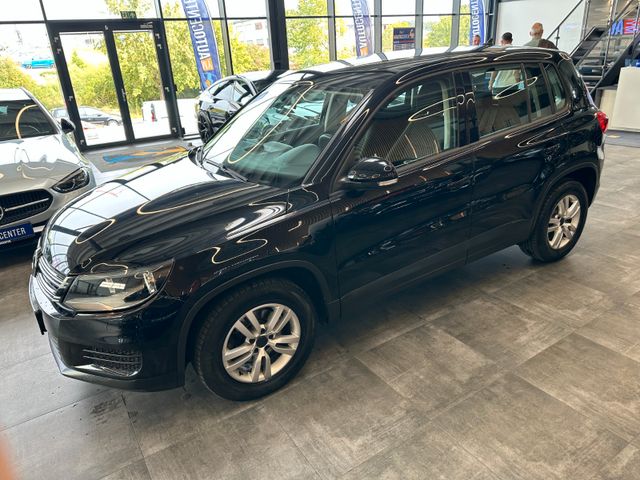 Volkswagen Tiguan *NAV*TEMPO*2-ZONEN*SitzHZ*PCD*TÜV 527*