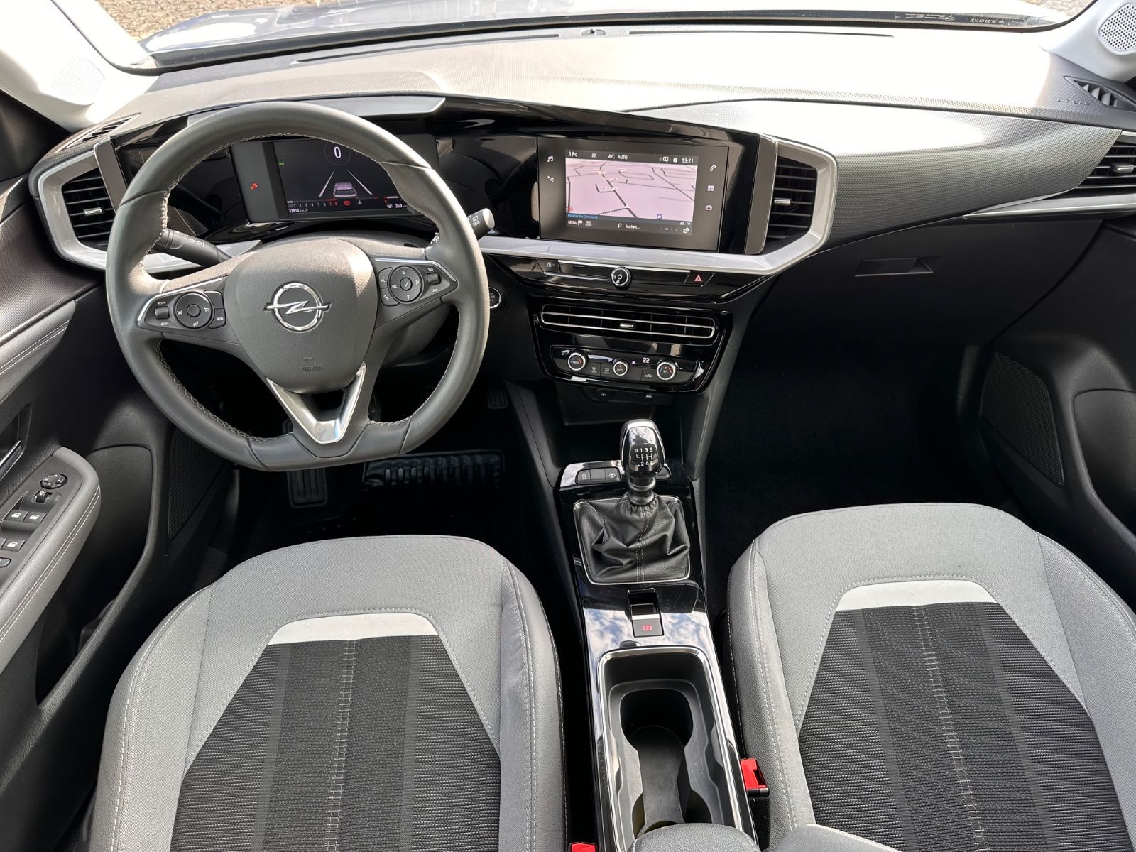 Fahrzeugabbildung Opel Mokka Business Elegance LED/PDC/APP/Kamera/Kessy