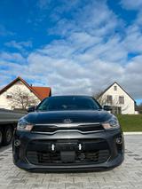 Kia Rio Platinum Edition - Kia Rio Platinum mit Benzin-Antrieb