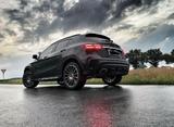 Mercedes-Benz GLA 180 PEAK Edition PEAK Edition - Mercedes-Benz GLA 180 mit Anhängerkupplung